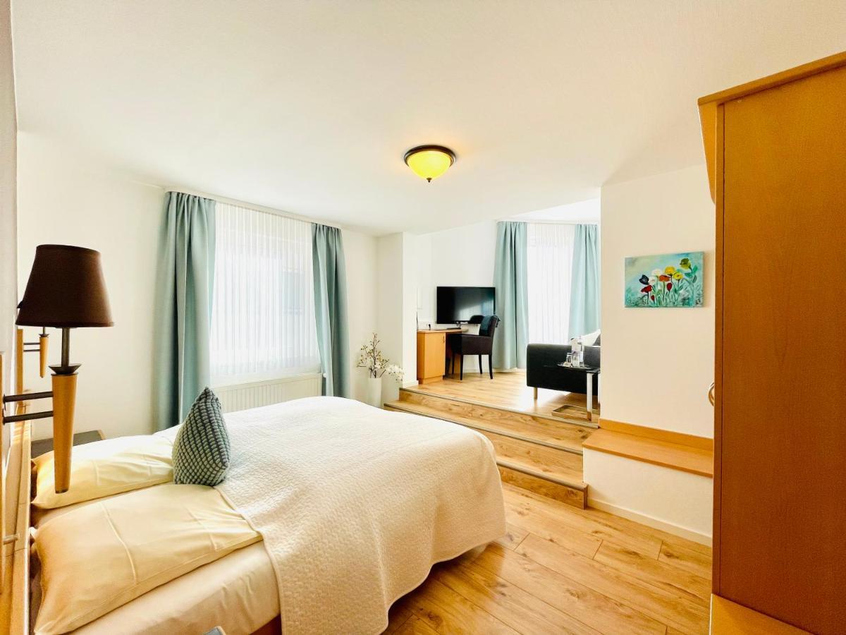 Hotel Saarburger Hof Экстерьер фото