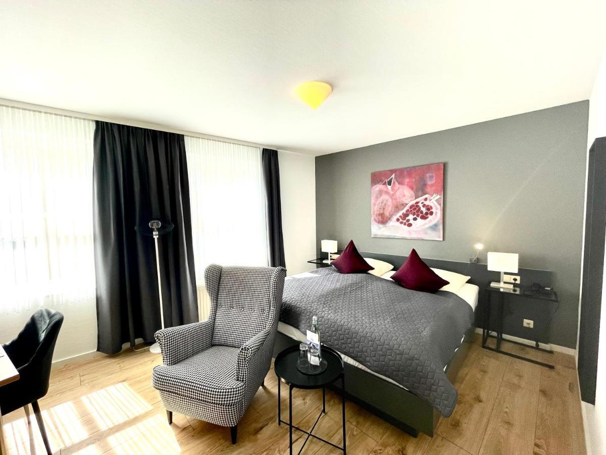 Hotel Saarburger Hof Экстерьер фото